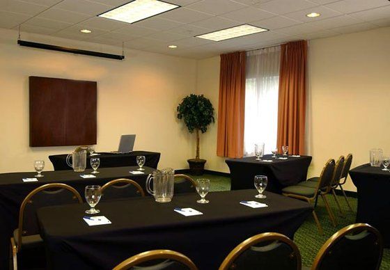 Fairfield Spartanburg Airport Hotel