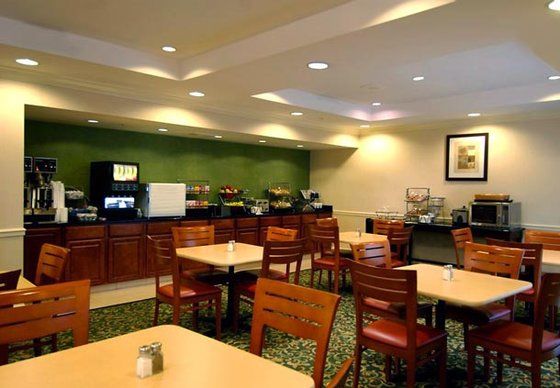 Hotel Fairfield Spartanburg Airport 3*